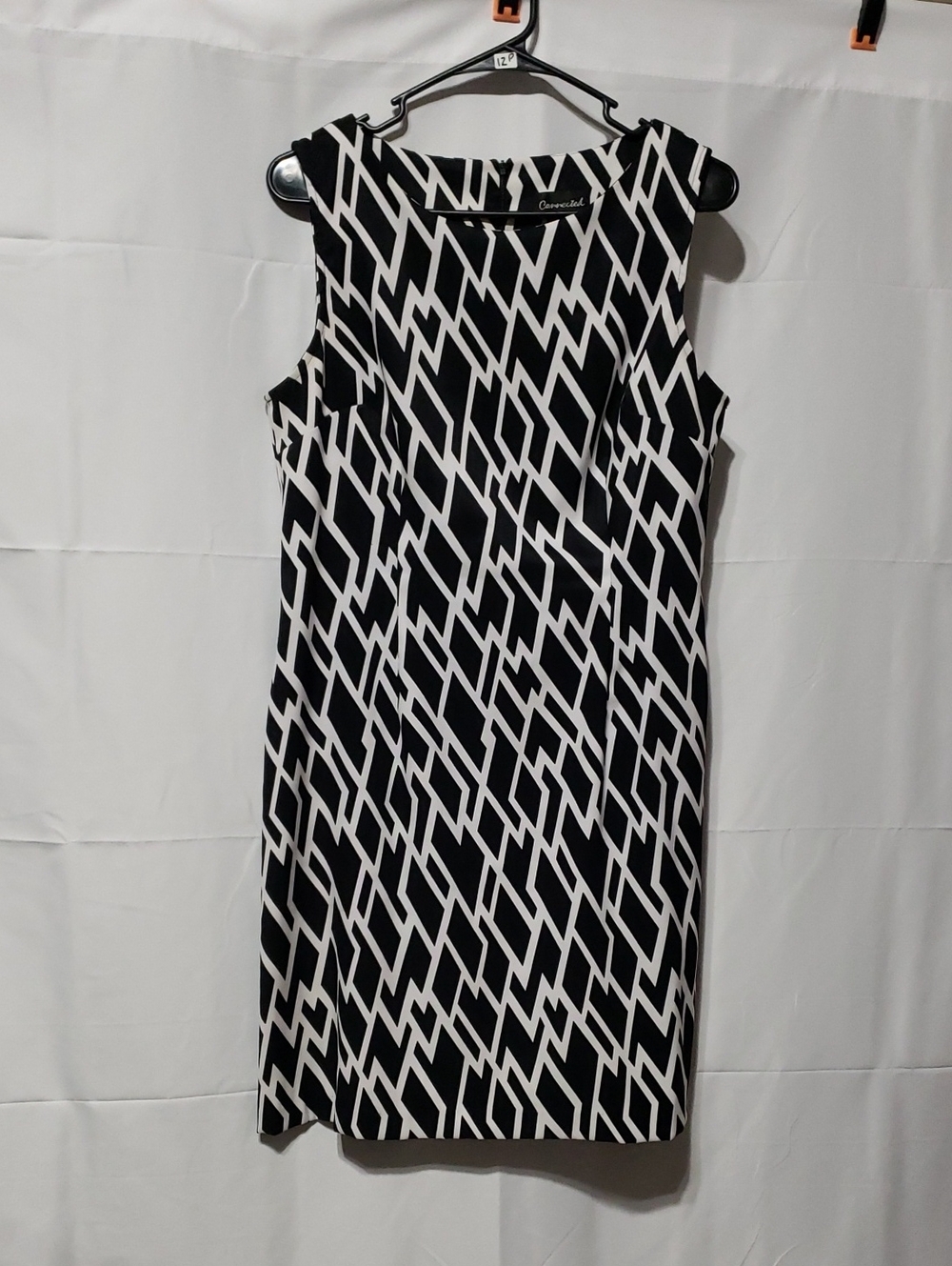 Connected Apparel Geometric Sheath Dress In A Black & White Geometric Pattern